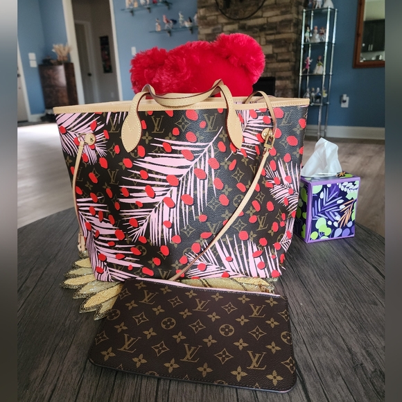 Authentic Louis vuitton Monogram jungle dot neverfull bag - Picture 6 of 16